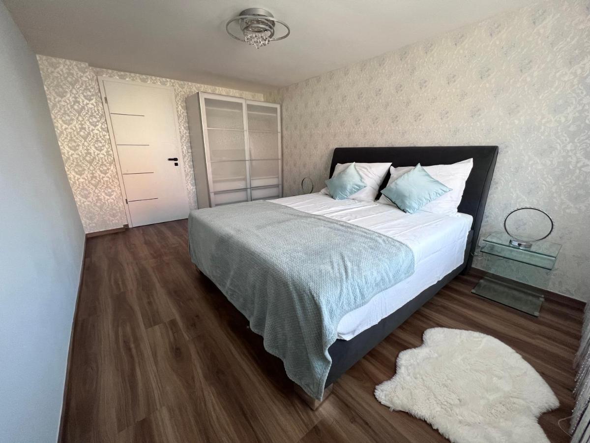 Elizabeth'S Apartments Velke Pavlovice Ngoại thất bức ảnh